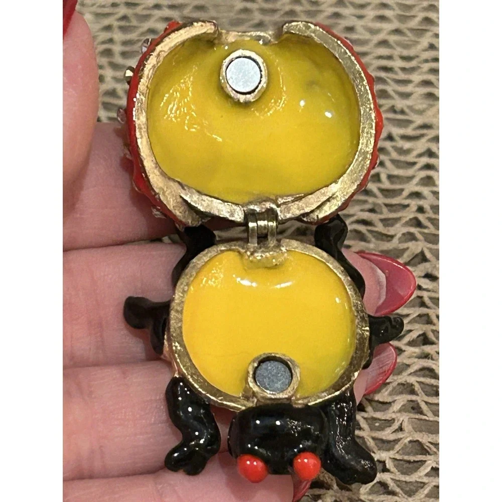 N/A ladybug red