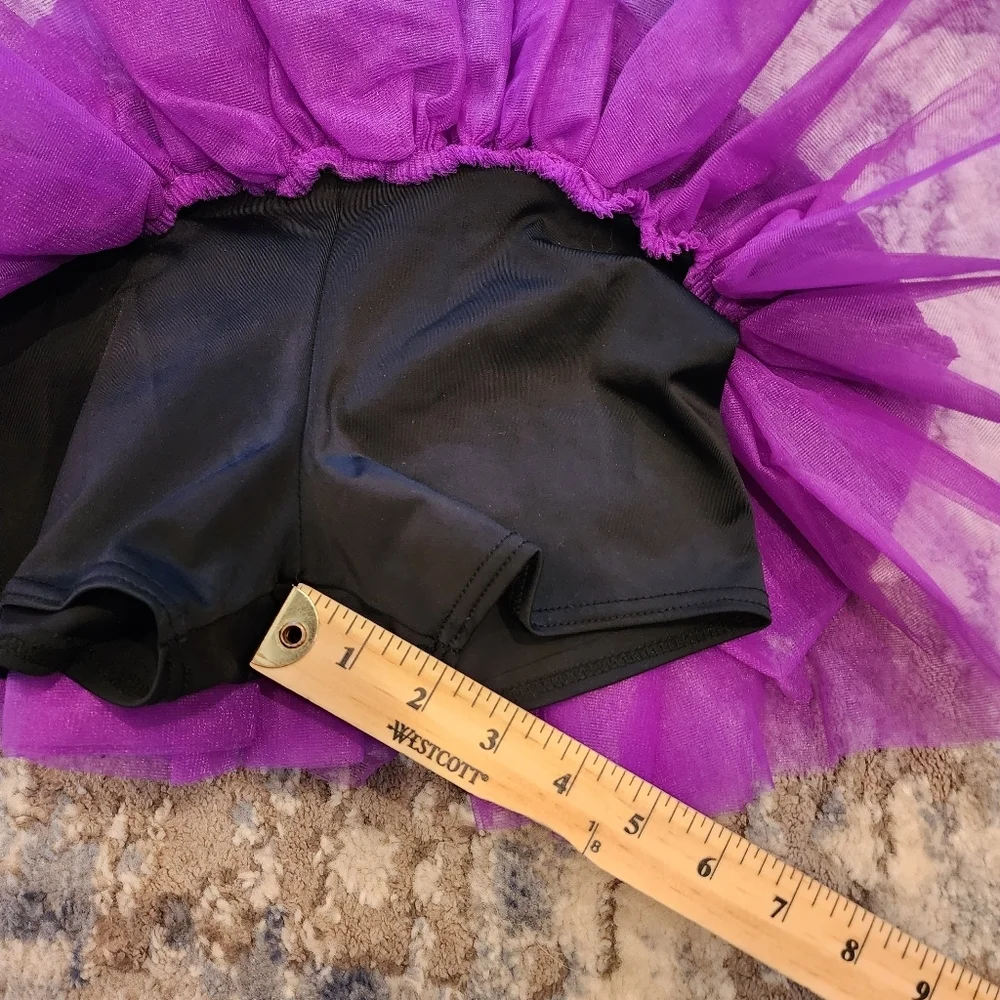 Weissman kids dance costume. Black‎ purple sequin. Size MC (10/12)