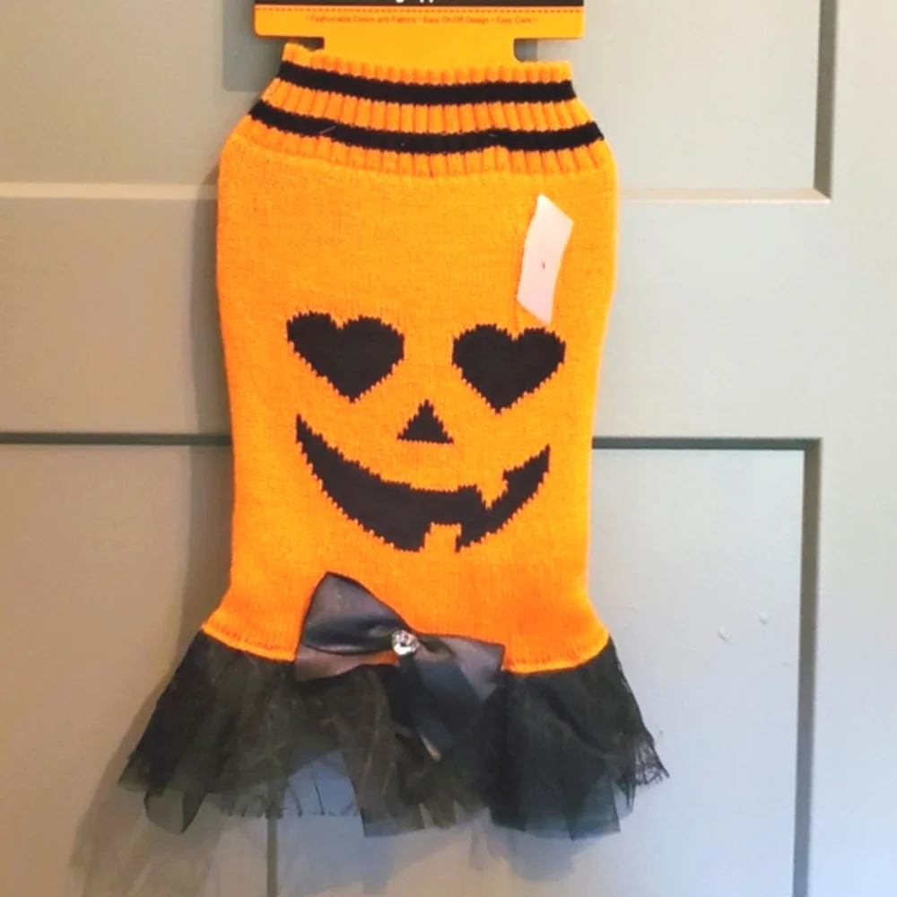NEW DOG DRESS - Halloween dress sz Medium NEW WITH tags attached