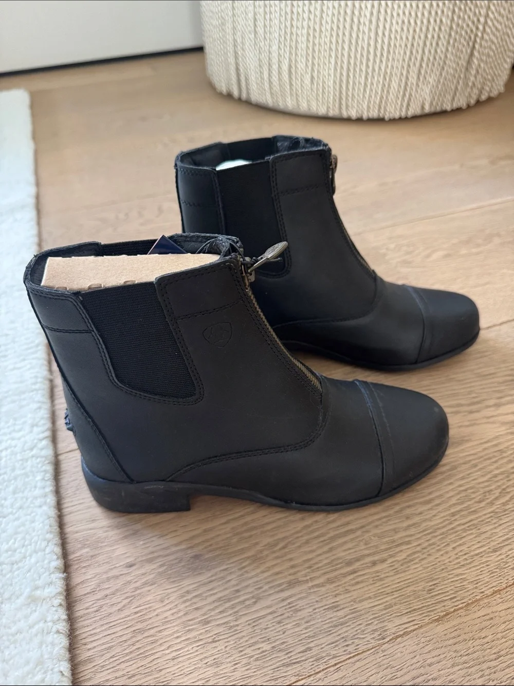 ARIAT  Big Kid The luxurious Ariat® English Riding Kids Scout Zip Paddock Boots