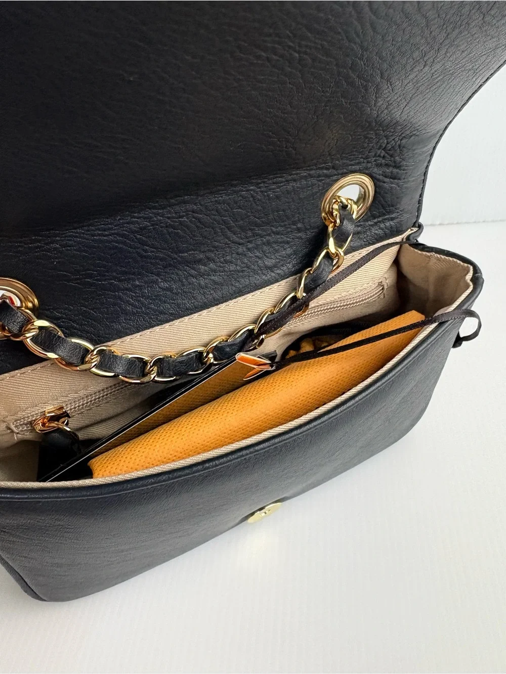 Mario Valentino compact quilted