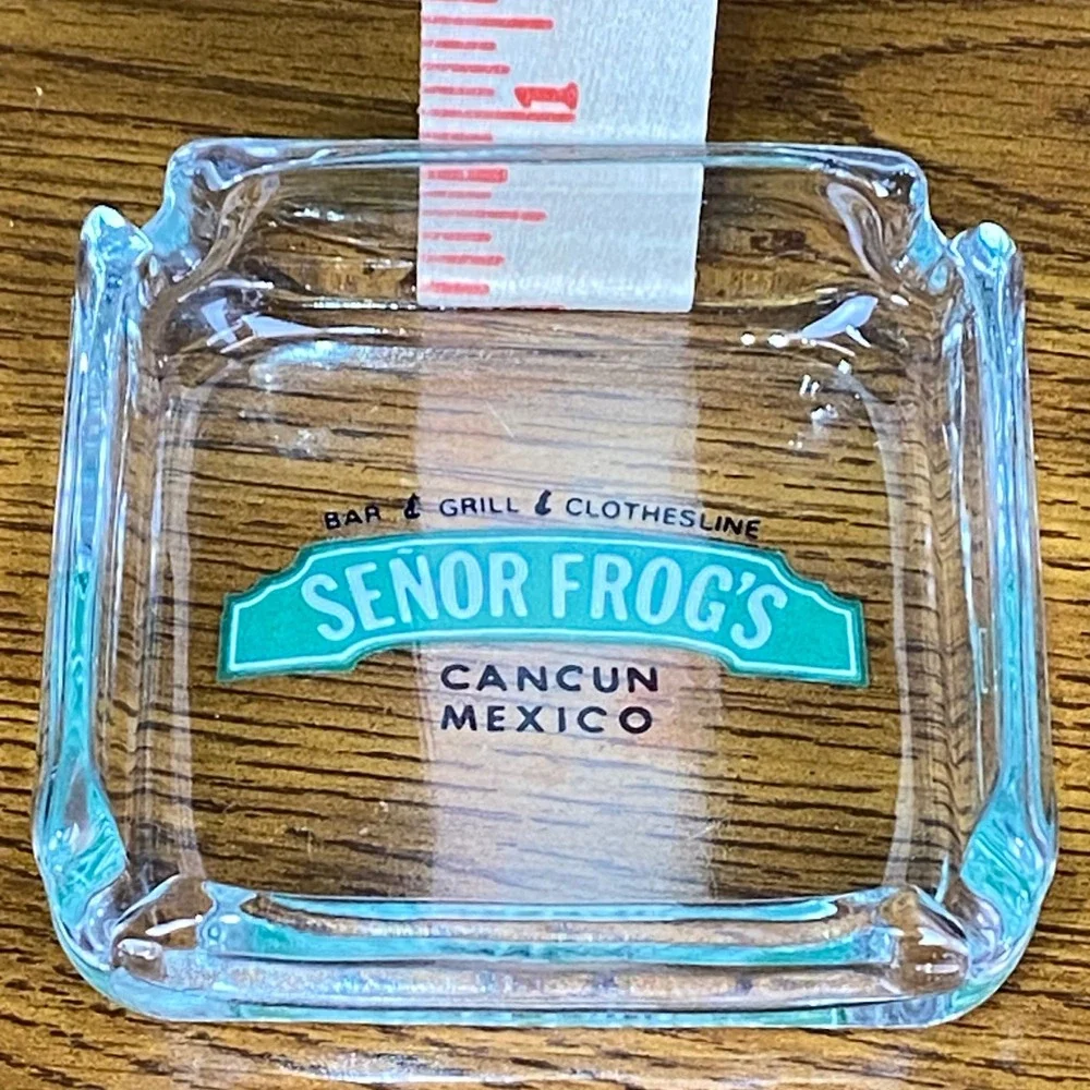 Senor Frogs vintage senor