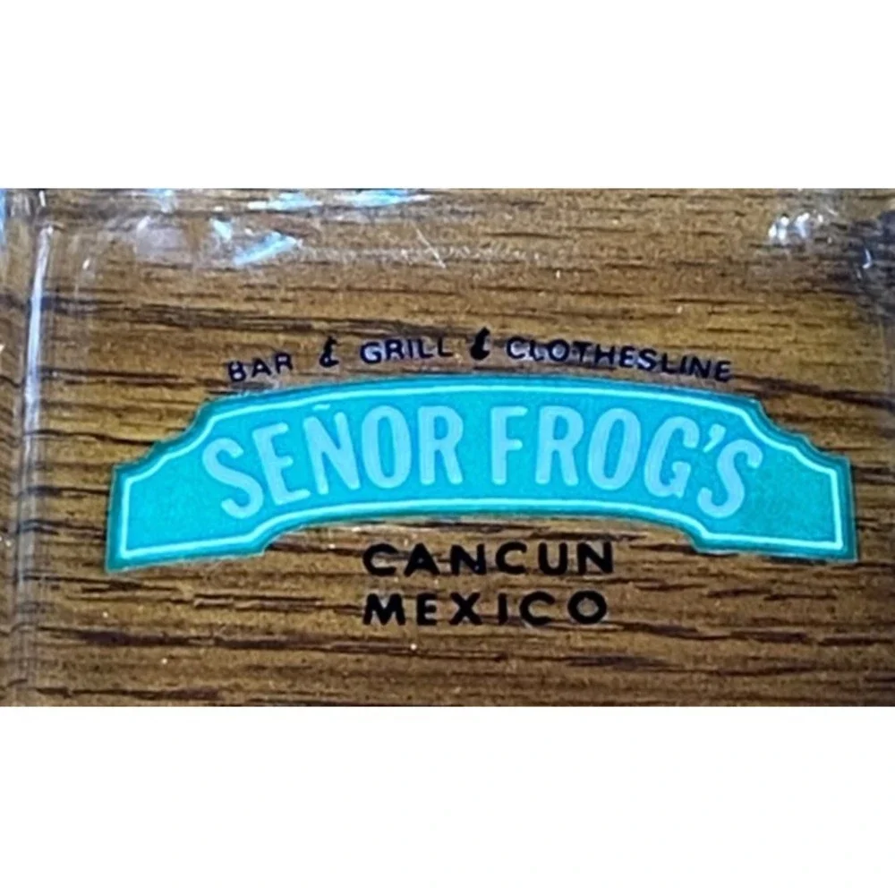 Senor Frogs vintage senor