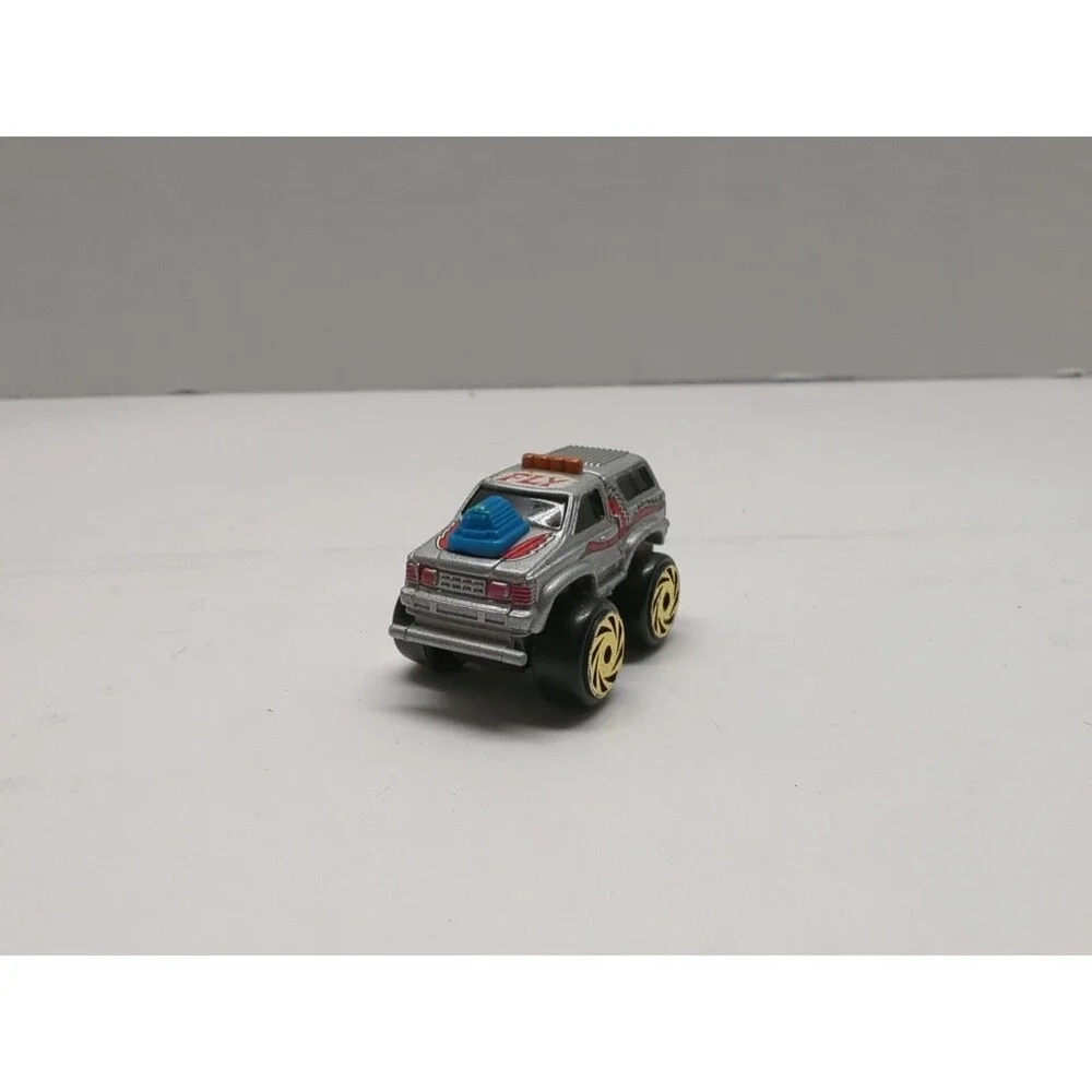 Micro Machines Road Champs Monster Wheels Truck Ford Bronco Silver 1987 Vintage